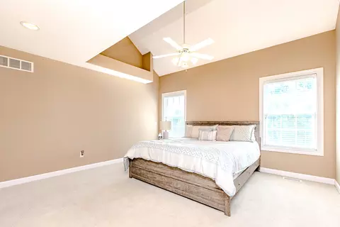 Bedroom - 2334 Cascade Ct, Normal, IL 61761 photo 2 of 11