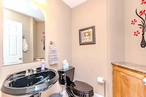 Bath - 2334 Cascade Ct, Normal, IL 61761 photo 1 of 7