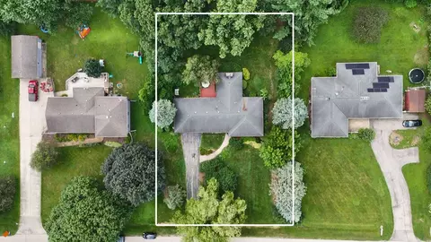 View/Area - 1215 Forest Dr, Elgin, IL 60123 photo 2 of 2