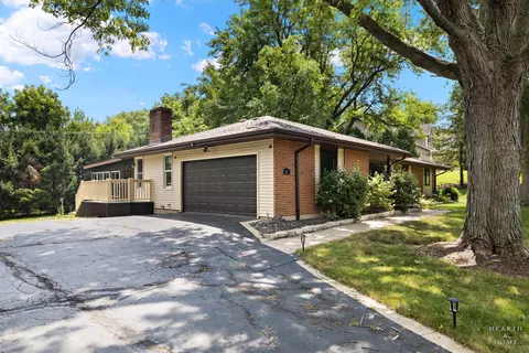 Exterior - 847 Hemlock Dr, Sleepy Hollow, IL 60118 photo 7 of 10