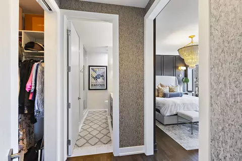 Entry Way - Undisclosed, Chicago, IL 60614 photo 4 of 4