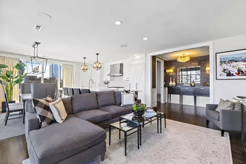 Living - Undisclosed, Chicago, IL 60614 photo 3 of 5