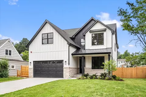 Exterior - 1112 Cedar Ln, Northbrook, IL 60062 photo 2 of 6