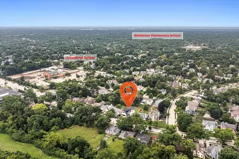 View/Area - 1112 Cedar Ln, Northbrook, IL 60062 photo 2 of 5