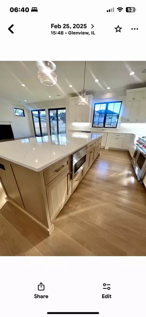 Kitchen - 1112 Cedar Ln, Northbrook, IL 60062 photo 4 of 5