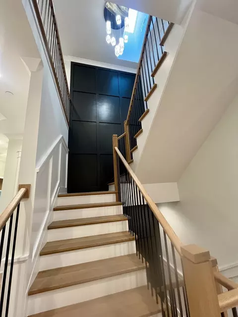 Entry Way - 1112 Cedar Ln, Northbrook, IL 60062 photo 1 of 5
