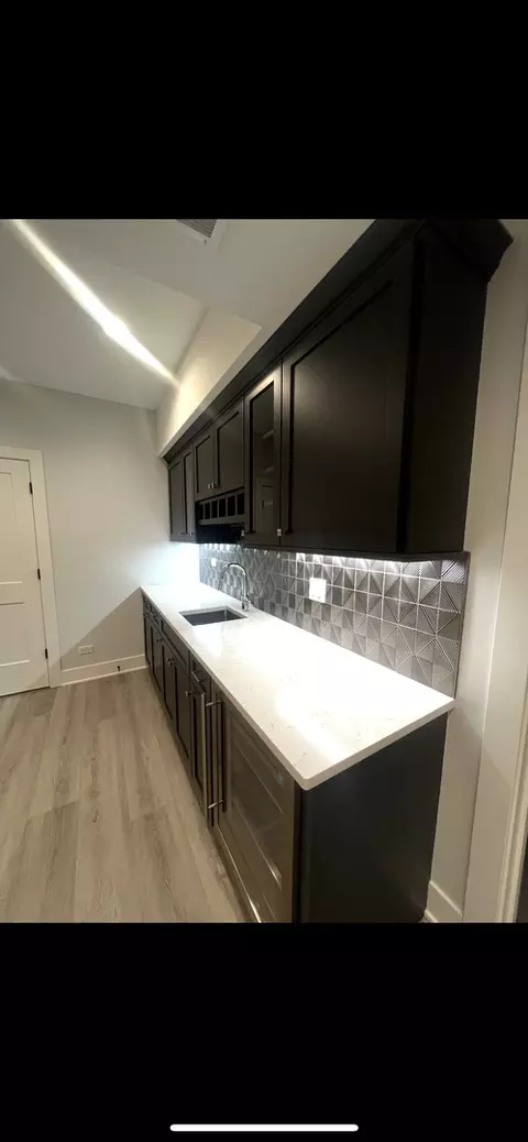 Kitchen - 1112 Cedar Ln, Northbrook, IL 60062 photo 5 of 5
