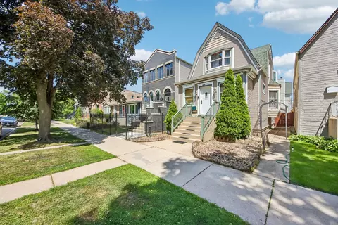 3819 N Kilpatrick Ave, Chicago, IL 60641