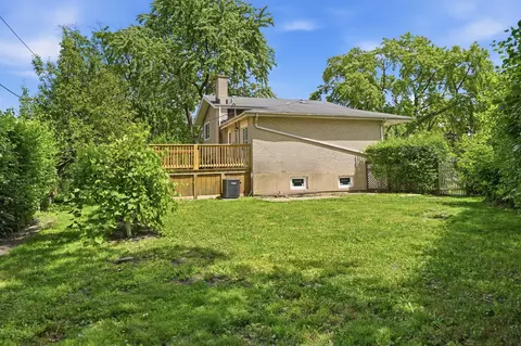 Exterior - 2524 Allison Ct, Glenview, IL 60025 photo 10 of 10