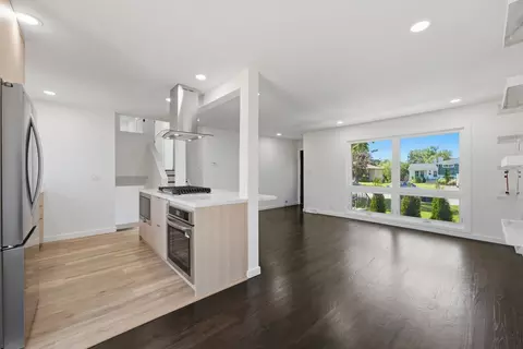 Living - 2524 Allison Ct, Glenview, IL 60025 photo 6 of 8