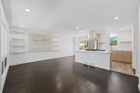 Living - 2524 Allison Ct, Glenview, IL 60025 photo 3 of 8