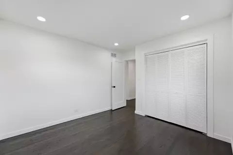 Bedroom - 2524 Allison Ct, Glenview, IL 60025 photo 3 of 10