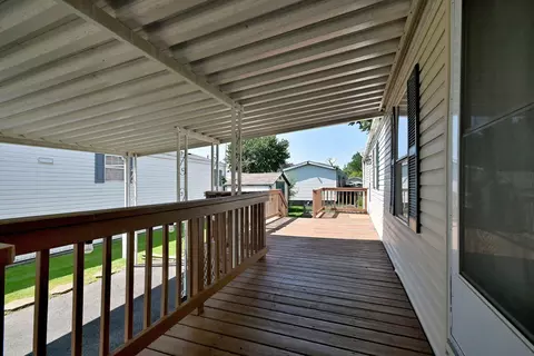 104 9th Ave, Bartlett, IL 60103 photo 4