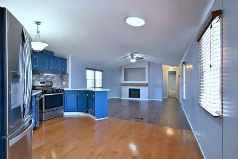 104 9th Ave, Bartlett, IL 60103 photo 9