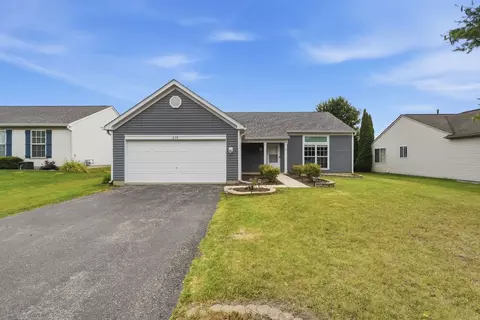 633 Indian Trail Rd, Antioch, IL 60002
