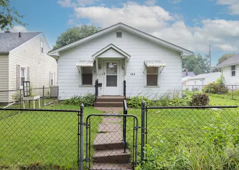 324 S Hazelwood Ave, Davenport, IA 52802