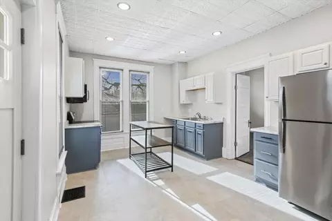 Kitchen - 511 Douglas St, Bloomington, IL 61701 photo 1 of 5