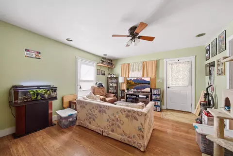 Living - 418 E 3rd St, Dixon, IL 61021 photo 1 of 2