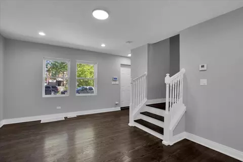 Living - 735 E 105th St, Chicago, IL 60628 photo 3 of 4