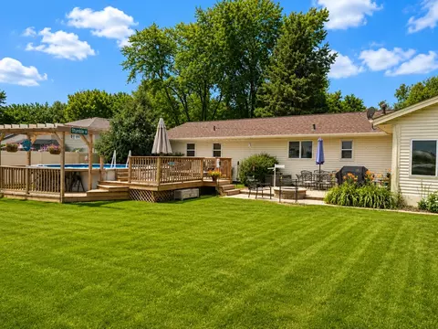 Exterior - 431 S Jean St, Peotone, IL 60468 photo 3 of 5
