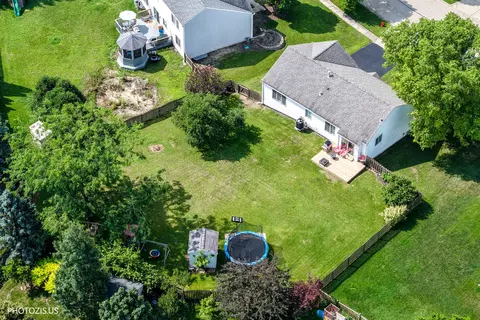 View/Area - 235 Aberdeen Dr, Algonquin, IL 60102 photo 1 of 9