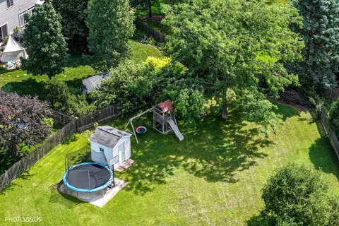 View/Area - 235 Aberdeen Dr, Algonquin, IL 60102 photo 8 of 9