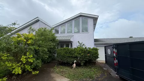 25636 Stoney Kirk Ct, Lake Zurich, IL 60047