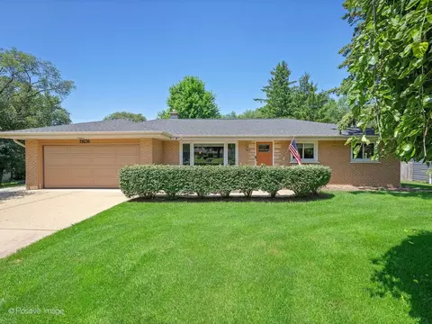 7 N136 Briargate Ter, Medinah, IL 60157
