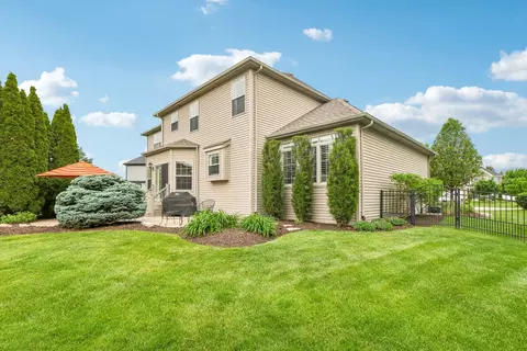 Exterior - 25323 Wilson Ct, Plainfield, IL 60586 photo 8 of 15