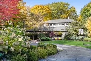 235 Moraine Rd, Highland Park, IL 60035