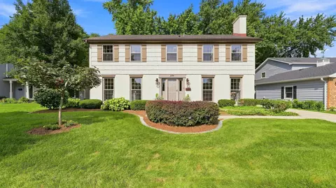 184 Spring Ave, Glen Ellyn, IL 60137