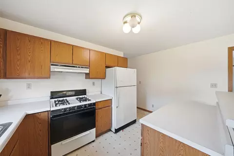 Kitchen - 2961 W 2000s Rd, Kankakee, IL 60901 photo 2 of 3