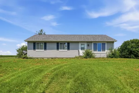 Exterior - 2961 W 2000s Rd, Kankakee, IL 60901 photo 5 of 6