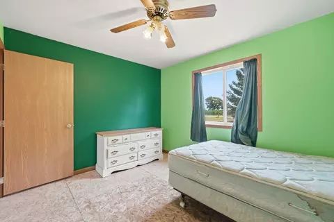 Bedroom - 2961 W 2000s Rd, Kankakee, IL 60901 photo 3 of 8
