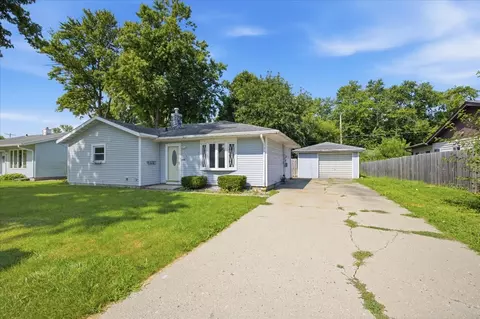 Other - 1329 Chippewa Dr, Ottawa, IL 61350 photo 1 of 4