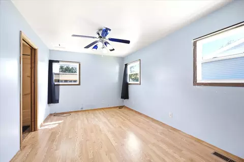 Bedroom - 1329 Chippewa Dr, Ottawa, IL 61350 photo 6 of 10