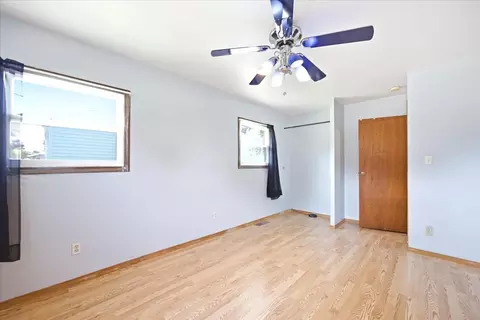 Bedroom - 1329 Chippewa Dr, Ottawa, IL 61350 photo 4 of 10
