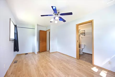 Bedroom - 1329 Chippewa Dr, Ottawa, IL 61350 photo 5 of 10