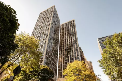 345 W Fullerton Pkwy #1205, Chicago, IL 60614