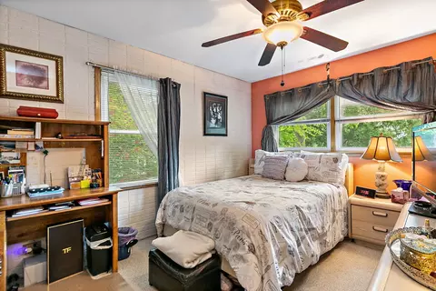 Bedroom - 910 Division St, Barrington, IL 60010 photo 4 of 8