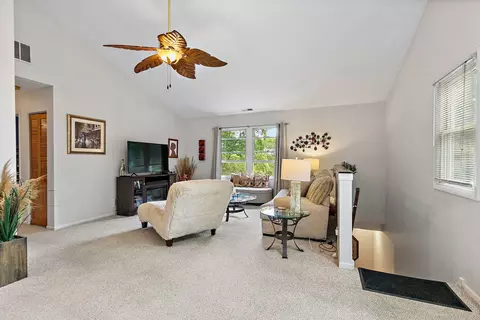 Living - 910 Division St, Barrington, IL 60010 photo 10 of 10