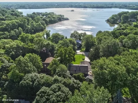 View/Area - 910 Division St, Barrington, IL 60010 photo 6 of 6