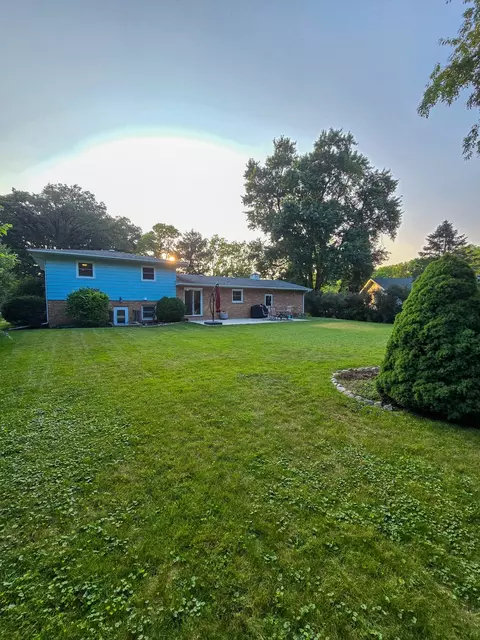 Exterior - 15821 S River Rd, Plainfield, IL 60544 photo 8 of 10