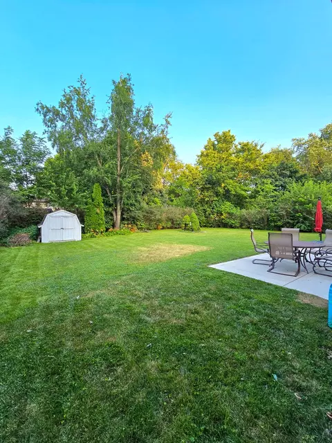 Exterior - 15821 S River Rd, Plainfield, IL 60544 photo 4 of 10