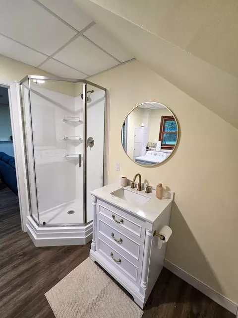 Bath - 15821 S River Rd, Plainfield, IL 60544 photo 5 of 5