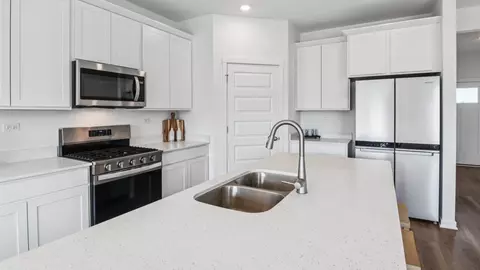 Kitchen - 14820 S Parkview Dr, Plainfield, IL 60544 photo 2 of 4