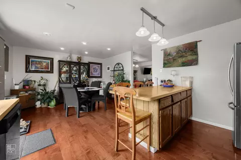 Kitchen - 1236 Willow Ln, Gurnee, IL 60031 photo 3 of 3