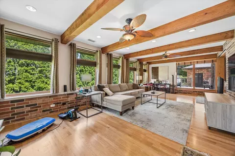 Living - 204 E 32nd St, Chicago, IL 60616 photo 3 of 4