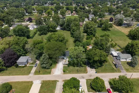 View/Area - 1426 E Morrell St, Streator, IL 61364 photo 3 of 10