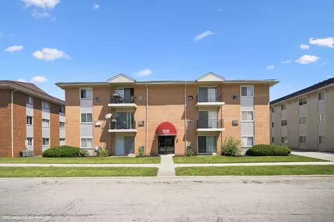 1900 Canal St #1B, Blue Island, IL 60406